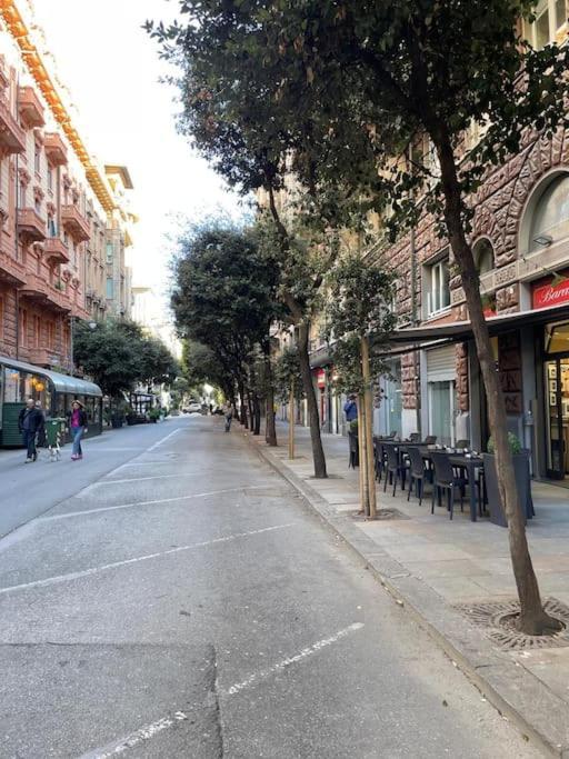 All'Otto Nel Cuore Della Citta Savona Eksteriør billede